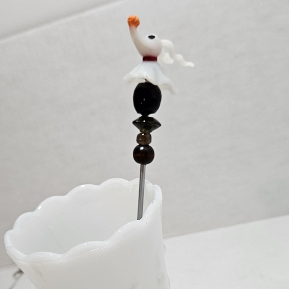 Zero from Nightmare Before Christmas 🎄 Garden Fairy wand - Picture 2 of 3